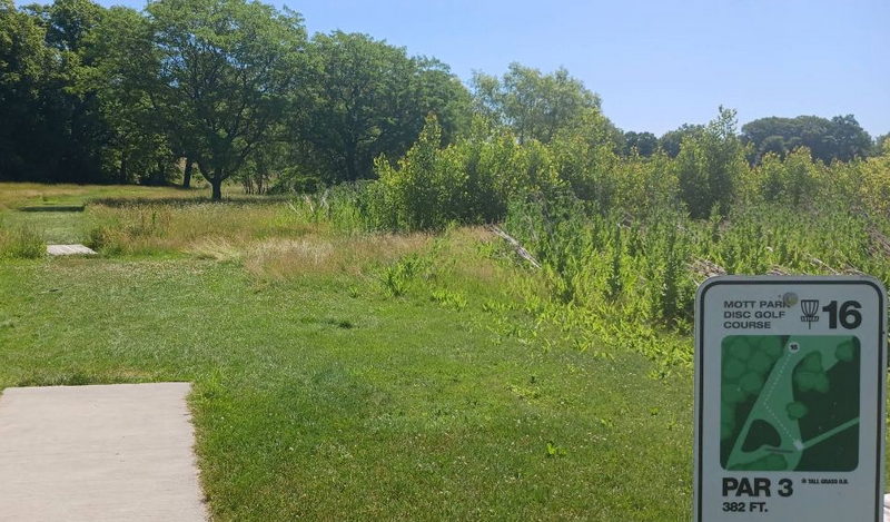 Mott Park Golf Course (Mott Park Disc Golf Course) - Web Listing Photo (newer photo)